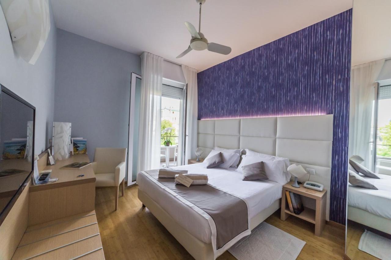 Hotel Alexander Gabicce Mare Eksteriør bilde