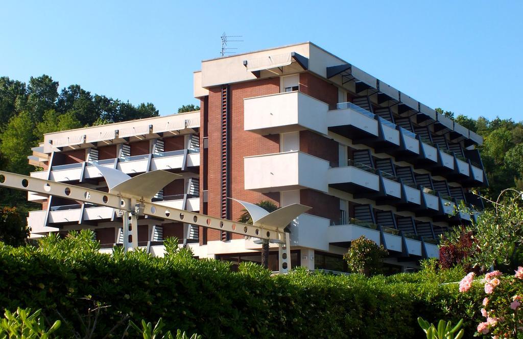 Hotel Alexander Gabicce Mare Eksteriør bilde